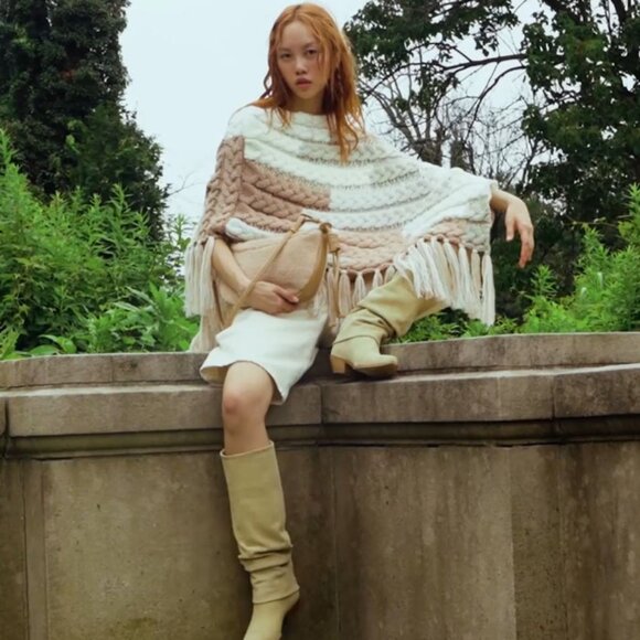 NEW Free People Revelry Cable Fringe Poncho Sweater Top Neutral OS Rare Bohemian - Picture 9 of 15